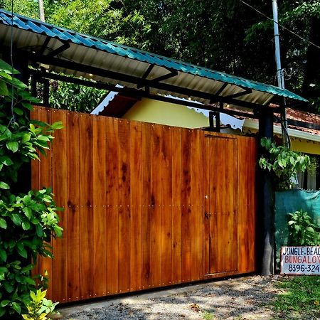 Jungle Beach Bungalow With Ac & Fiber Optic Puerto Viejo de Talamanca Eksteriør bilde